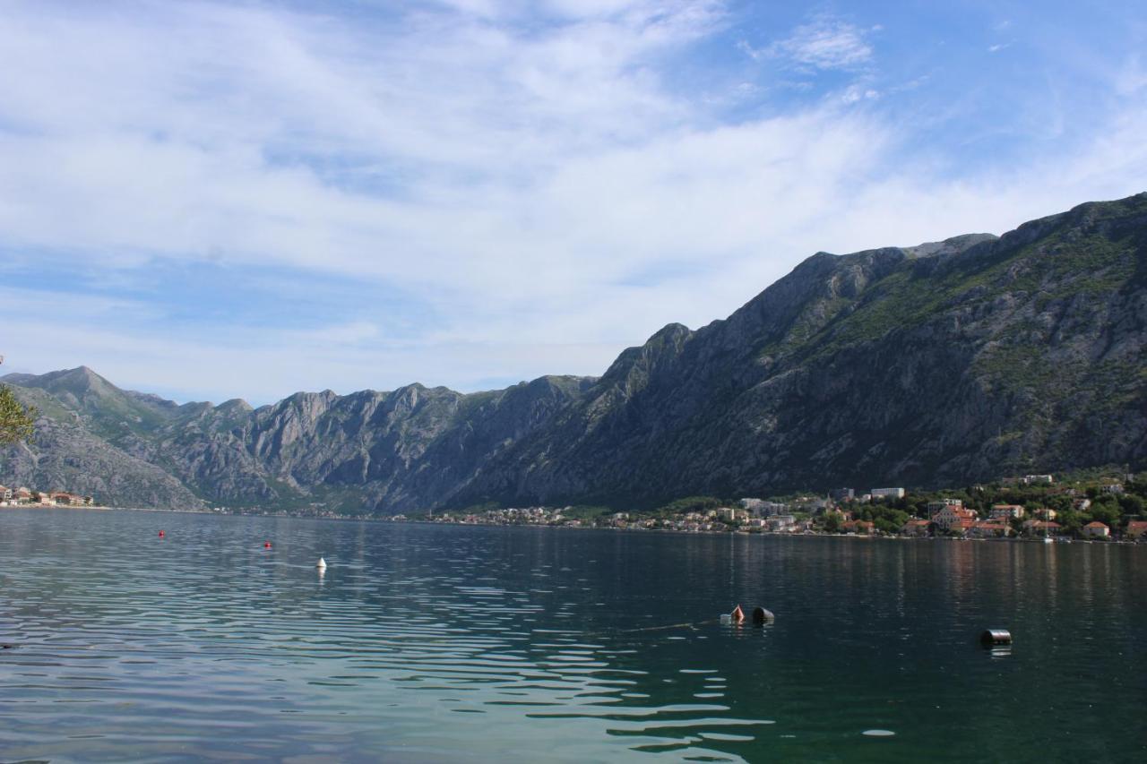 Apartamento Mare E Montagna Kotor Exterior foto