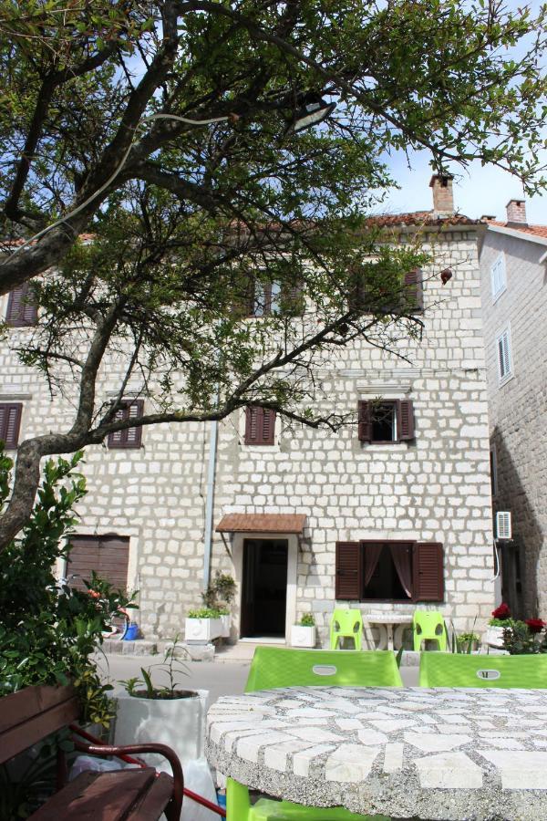 Apartamento Mare E Montagna Kotor Exterior foto